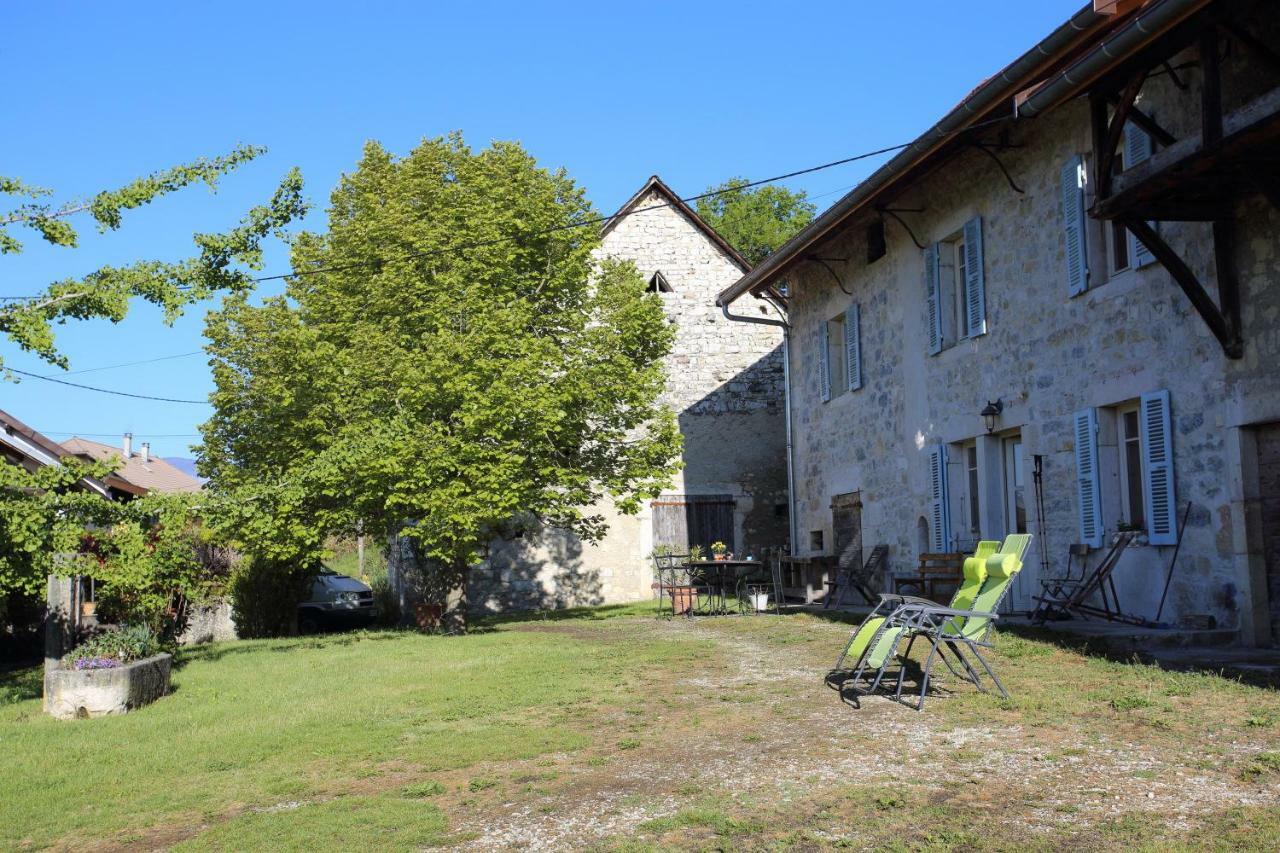 Chambres D'Hotes Des Deux Lacs Ceyzerieu Екстериор снимка